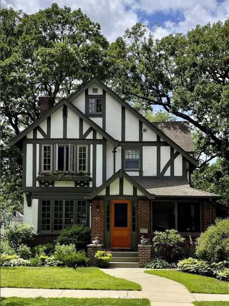 Brown Tudor House Exterior, Colorful Tudor Exterior, Tudor Exterior Paint Colors, Tudor Front Porch, Tudor Homes Exterior, Tudor Cottage Exterior, English Tudor House Exterior, Tudor Revival House Exterior, Modern Tudor House Exterior