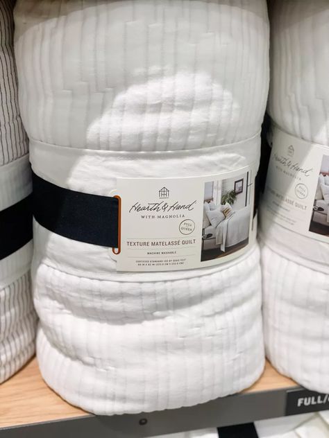 Zara Home Interiors, Blanket Packaging, Organic Packaging, Target Home Decor, Bedding Brands, Premium Bedding, Packaging Ideas, Duvet Bedding, Comforter Set