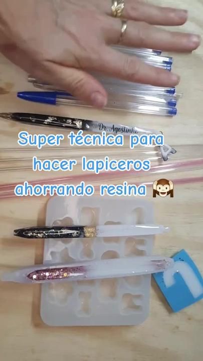 Keychain Craft, Resin Crafts Tutorial, Resin Jewelry Diy, Epoxy Resin Crafts, Diy Resin Art, Manualidades Diy, Diy Resin Crafts, Facebook Reels, Resin Diy