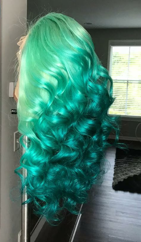 Mint Green And Blonde Hair, Blue Green Hair Color Ideas, Green And Blonde Hair, Blonde And Green Hair, Turquoise Hair Ombre, Wig Customization, Blue And Green Hair, Dark Teal Hair, Purple And Green Hair