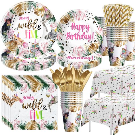 Wild And Three Decorations, Safari Party Decorations, Young Wild And Three, Jungle Party Decorations, Wild Birthday Party, Animal Jungle, Jungle Theme Birthday, 1st Birthday Party Decorations, Safari Theme Party