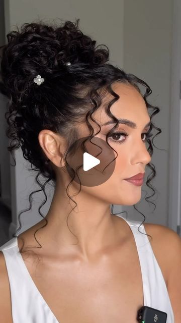 Curly Girl Wedding Hairstyles, Wedding Hairstyles For Girls, Hair Curly, Curly Girl, Curly Hair, Wedding Hairstyles, Curly Hair Styles, Wedding Day, Hairstyles