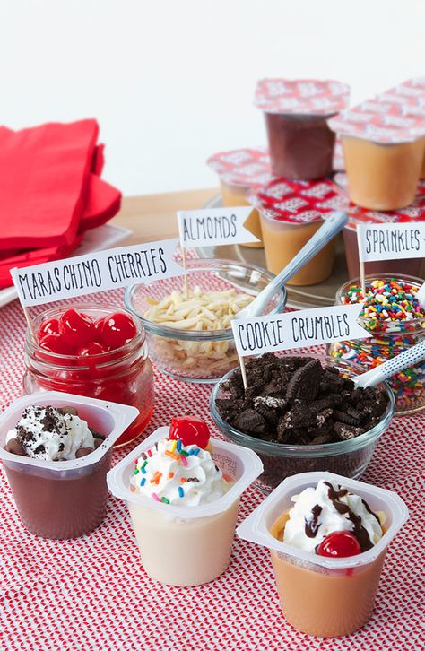 Ice Cream Sundae Bar Toppings, Pudding Bar Ideas, Pudding Cups Ideas, Pudding Bar, Sundae Toppings, Toppings Bar, Pudding Cup, Sundae Bar, Food Bars