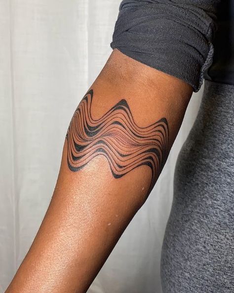 Spiral Sleeve Tattoo, Spiral Arm Tattoo, Tat Inspiration, Minimal Tattoo Ideas, Inspired Tattoos, Arm Band Tattoo, Tattoo Arm, Mountain Tattoo, Band Tattoo