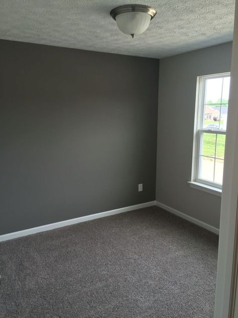 Dark Grey Carpet Bedroom, Charcoal Grey Bedrooms, Grey Carpet Living Room, Grey Carpet Bedroom, Dark Grey Carpet, Light Gray Carpet, Carpet Diy, Basement Carpet, Dark Carpet