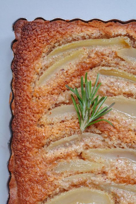 Frangipane Cake, Pear And Almond Tart, Almond Frangipane, Pear And Almond Cake, Tart Crust, Frangipane Tart, Pear Tart, Pear Cake, Tart Dessert