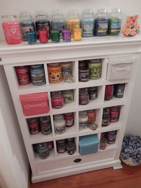 Yankee Candles ~ I buy them at Bed Bath And Beyond Candle Collection Storage, Candle Organization Storage, Candle Storage Ideas, Aromatherapy Storage, Hobby Organization, Candle Storage, Candle Organization, Candle Shelf, Easy Room Decor