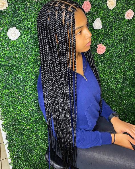 H.B.M.E LLC 🇭🇹 on Instagram: “MEDIUM KNOTLESS BOX BRAIDS + thigh length 🥰• FOLLOW @hairbymarienesther ❤️ ••WILL BE IN MIAMI JULY 2020📍 •…” Medium Small Knotless Box Braids, Regular Box Braids Medium, Knotless Box Braids Medium Length, Regular Knotless Braids, Medium Individual Braids, Medium Knotless Box Braids Medium Length, Regular Box Braids, Individuals Braids, Box Braids Medium Length