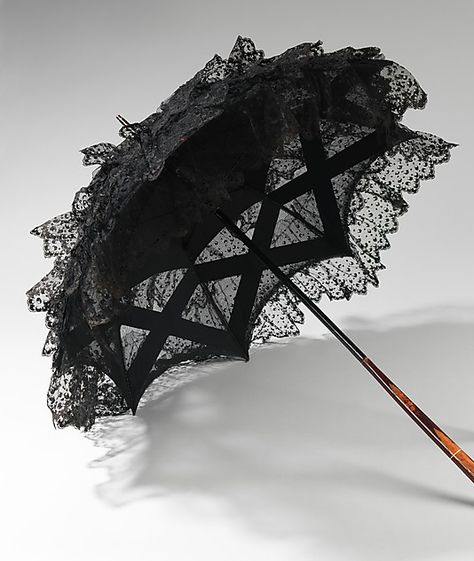 Goth Umbrella Aesthetic, Parasol Aesthetic Vintage, Black Parasol Aesthetic, Etta Marcus, Parasol Aesthetic, Goth Umbrella, Victorian Parasol, Kid Core Outfits, Shifting Wardrobe