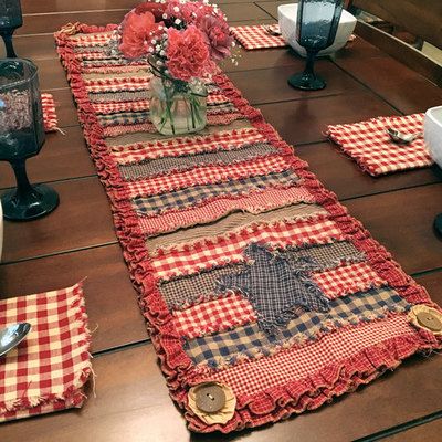 This super simple and super quick project is created using five homespun fat quarters , two rolls of our 2" ruffled trim , and some yo-yos and buttons .  You can download a FREE copy of the pattern... Primitive Table Runners, Primitive Table, Rag Quilt Tutorial, Rag Quilt Patterns, Quilted Table Runners Patterns, Yo Yos, Homespun Fabric, Table Runner And Placemats, Table Runner Pattern