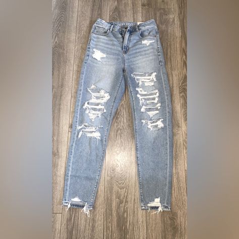 Brand New!! Never Worn. Realized I Needed To Size Down. Very Soft And Stretchy Jean Color, Jeans American Eagle, Jeans Mom, Mom Jean, American Eagle Jeans, American Eagle Outfitters Jeans, High Jeans, Christmas List, Ripped Jeans