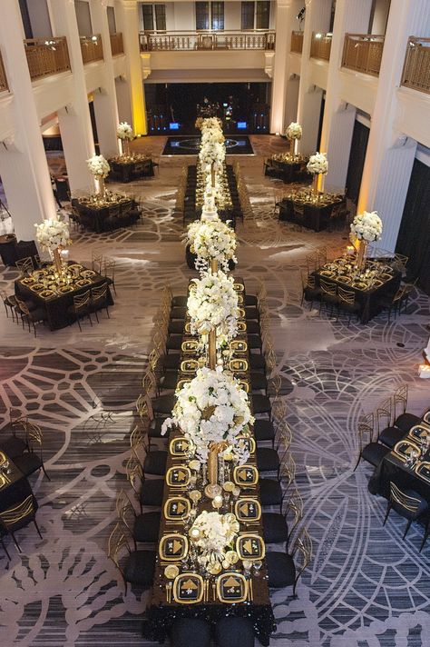 Black Gold Wedding Theme, Gold Ivory Wedding, Ivory Decor, Wedding Dress Separates, Gold Wedding Reception, Diy Wedding Table, Black Gold Wedding, Cincinnati Wedding, Wedding Reception Flowers