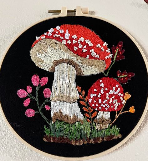 Mushroom Embroidery, Diy Kits For Adults, Diy Embroidery Kit, Notebook Art, Diy Crafts For Adults, Creation Crafts, Women Diy, Embroidery Kit, Diy Embroidery