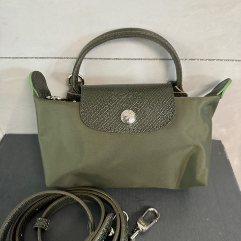 The Shoulder Strap Is Original Brand New Women's Canvas Logo Zipper Closure Material: Canvas Dimensions: Length 17cm, Height 10cm, Width 5.5cm Longchamp Le Pliage Mini, Long Champ Bag, Longchamp Mini, Longchamp Bags, Bags Aesthetic, Mini Canvas, Longchamp Le Pliage, Canvas Tote, Green Colors