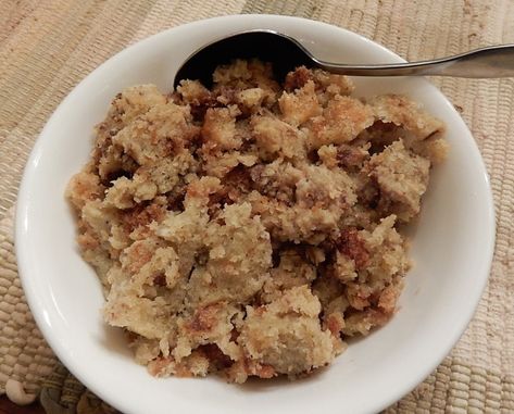 Hundred-year-old Recipe for Bread Stuffing – A Hundred Years Ago Betty Crocker Dressing Recipe, Betty Crocker Stuffing Recipe, Old Fashioned Dressing Recipe, Old Fashion Dressing Recipe, Old Fashioned Dressing, Old Fashioned Stuffing, Betty Crocker Cookbook, Recipe For Bread, Sage Stuffing