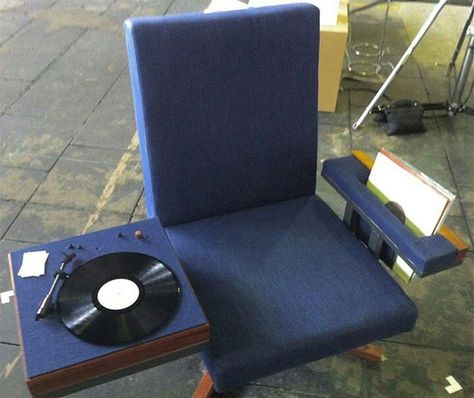 LP listening chair Hifi Furniture, Listening Station, Charles Ray Eames, David Hicks, Music Listening, Vinyl Store, Alexander Girard, Album Frames, Vinyl Record Player