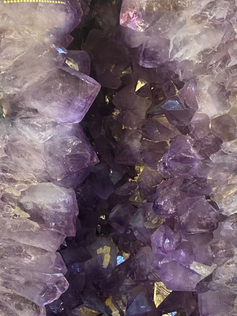 Amethyst Wallpaper, Aesthetic Crystals, Aphrodite Aesthetic, Crystals Amethyst, Crystal Falls, Lavender Aesthetic, Cute Sewing Projects, Crystal Aesthetic, Rainbow Magic