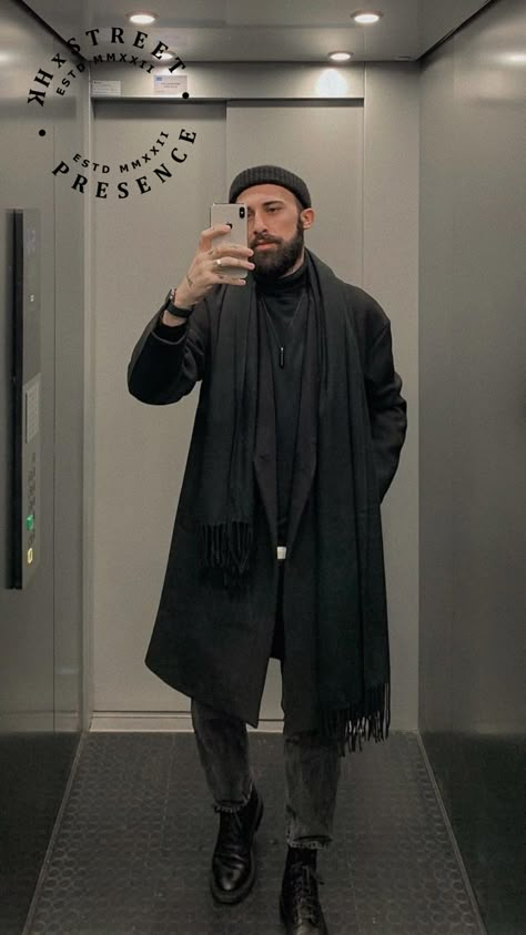 Gray Overcoat Men Outfit, Grunge Winter Outfits Men, Men Stylish Outfits, Casual Outfits Girl, Short Mens Haircut, Overcoat Outfit, Drip Shoes, Y2k Streetwear Aesthetic, Skater Boy Outfits