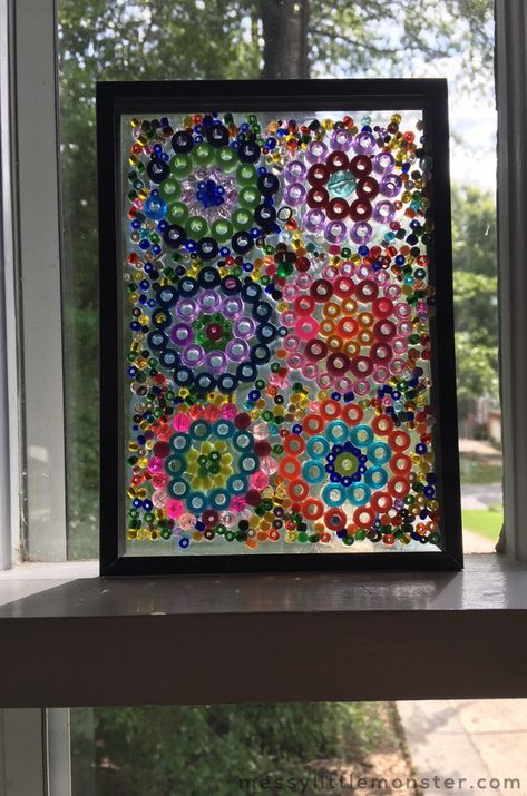 Circle Art Projects, Upcycle Frames, Repurpose Picture Frames, Kandinsky Circles, Bead Suncatcher, Prek Art, Edward Tulane, Night Sky Art, Picture Frame Crafts