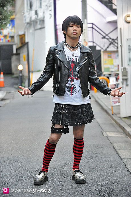 This is such a rad one! Punky kilt and stripey socks - yes, the men can do it too! Japanese Punk Fashion Men, Harajuku Fashion Street Men, Harajuku Mens Fashion, Visual Kei Outfits Male, Visual Kei Fashion Men, Punk Kilt, Male Street Fashion, Japanese Male Fashion, Japanese Punk Fashion