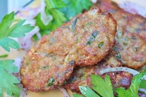 In my Iraqi Kitchen: Recipes, History and Culture, by Nawal Nasrallah: Iraqi Burgers, 'Uroog   Veggie-Meat Patties with O... Iraq Recipe, Iraqi Dishes, Chaldean Recipe, Iraq Travel, Iraqi Recipes, Assyrian Food, March Recipes, Sumac Recipes, Iraqi Cuisine