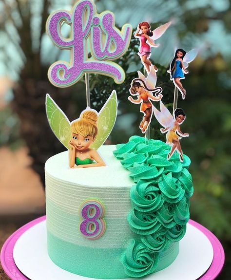 Bolo Da Tinker Bell, Tinkerbell Cake Ideas, Bolo Tinker Bell, Sugar Cake Decorations, Tinker Bell Cake, Cake Icing Techniques, Sugar Decorations For Cakes, Tinkerbell Cake, Cinderella Theme