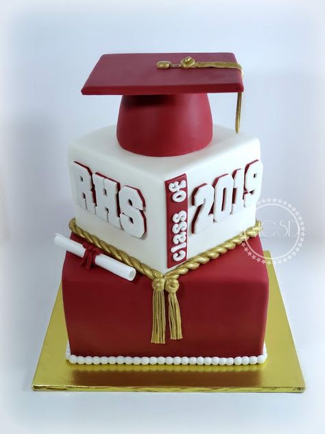 Square Graduation Cakes, Graduation Cake Ideas, Building Cake, 65 Birthday Cake, Grad Cakes, Cake 2023, Graduation Cake Designs, Graduation Desserts, Backyard Graduation Party