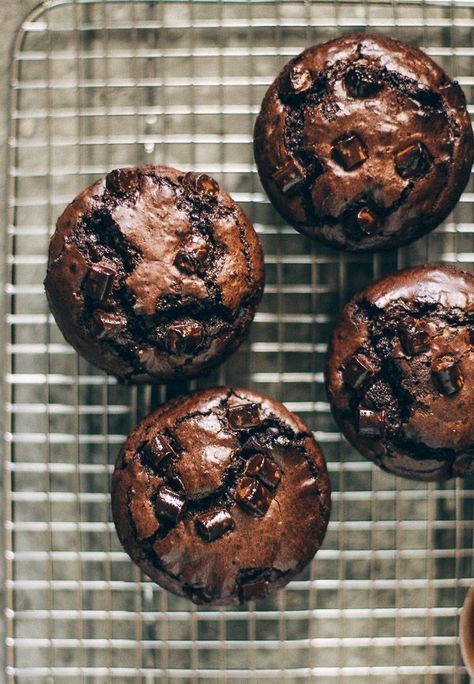 Brownie Muffin, Resep Muffin, Ultimate Brownies, Brownie Muffins, Brownie Cupcakes, Quick Breads, Chocolate Muffins, Food Blogs, Breakfast Casserole