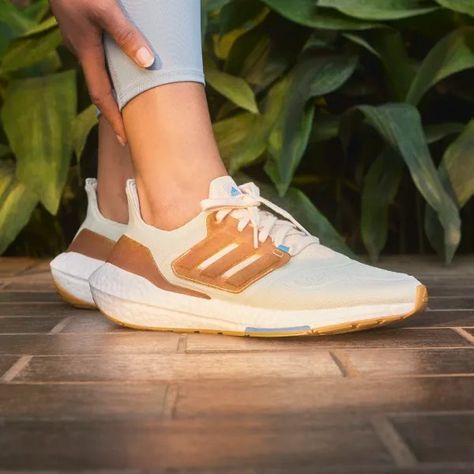 Discover great products at the best prices at Dealmoon. Ultraboost 22 Made with Nature Shoes. Price:$100.00 Nature Shoes, Ultraboost 22, Shoe Adidas, Adidas Ultraboost, Adidas Ultra Boost, Ultra Boost, Adidas Samba Sneakers, Man Running, Green Man