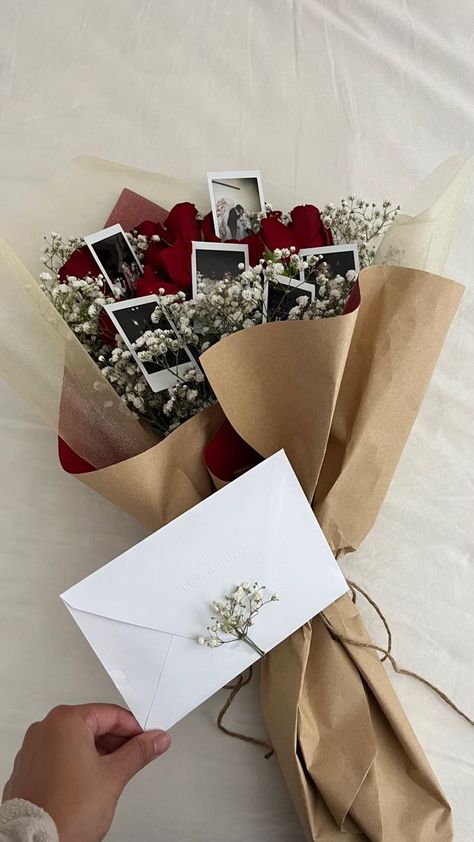 Gift Bouquet For Boyfriend, Rose For Boyfriend, Ideas For Anniversary, Birthday Bouquet Ideas, Birthday Bouquet Ideas For Her, Flower Bouquet For Boyfriend, 3 Roses Bouquet, One Rose Bouquet, Anniversary Flowers Bouquet