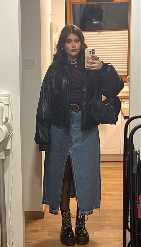 Sheer Leggings Outfit Skirts, Dress And Crewneck Outfit, Grunge Outfit Midsize, Granny Outfit Style, Midsize Outfit Inspo Aesthetic, Winter Outfits Medium Size Women, All Black With Pop Of Color Outfits, Grunge Outfits 2023, Cute Edgy Outfits Plus Size