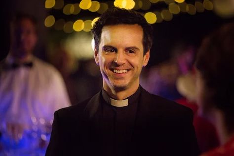 This is Andrew Scott. He’s an Irish actor who’s having a bit of a moment because of a not-so-little show called Fleabag. Hot Priest Fleabag, Andrew Scott Fleabag, Priest Fleabag, The Hot Priest, Tom Ripley, Patricia Highsmith, Sherlock Cast, Kristin Scott Thomas, Watson Sherlock