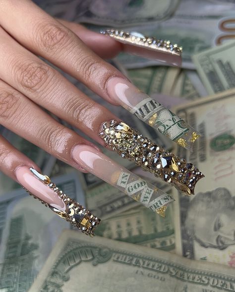 3xl baddie💸 #batonrougenailtech #nails #nailinspo #explore #explorepage #donebyhai #nailinspo2024 #225nailtech #2024nails #nailsofinstagram #nails #nailstagram #nailsnailsnails #nailsoftheday #nailinspiration #birthdaynails #naildesigns #moneynails #quincenails Nails Money Design, Money Nail Set, Money Acrylic Nail Design, Money Set Nails, Dollar Bill Nails, 23 Birthday Nails, Baddie Fall Nails, Dollar Nails, Virgo Birthday Nails