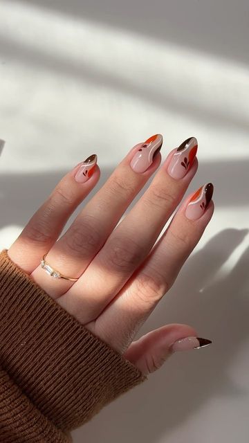 Orange Brown Nails, Almond Nails Fall, Swirl Nail Designs, Natrual Nails, Nail Inspo Nail Art, Brown Nail Art, Swirl Nails, Orange Nail Designs, Long Square Nails