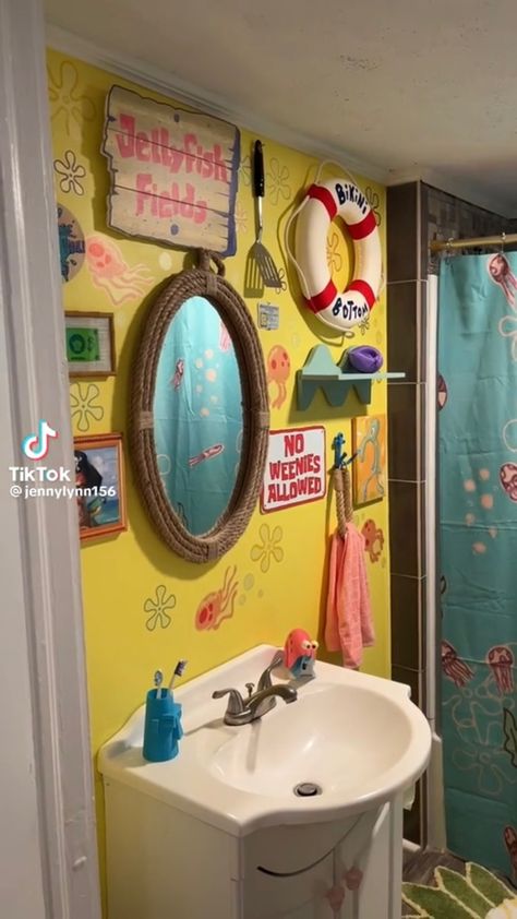 Sponge Bob Bathroom, Spongebob House Decor, Spongebob Bedroom Decor, Spongebob Bedroom Ideas, Spongebob Themed Room, Spongebob Bathroom Decor, Spongebob Home Decor, Spongebob Themed Bathroom, Spongebob Bathroom Ideas