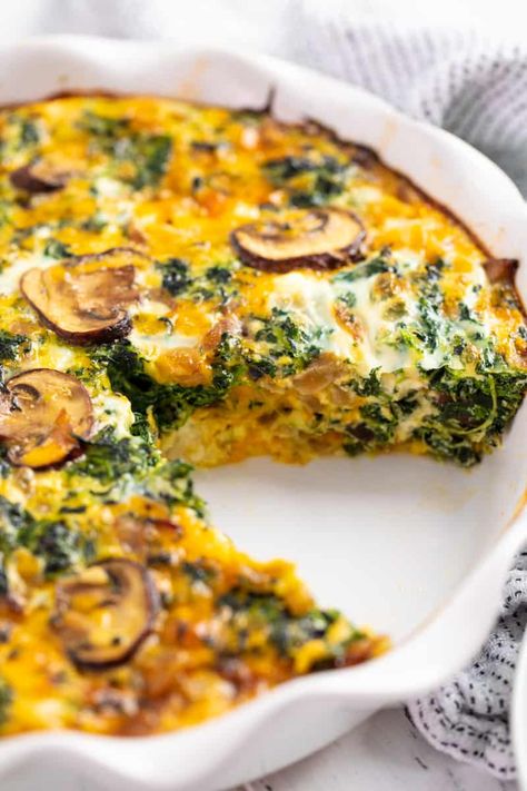 Spinach And Mushroom Quiche Crustless, Easy Meals With Spinach, Spinach Mushroom Feta Frittata, Spinach Feta Mushroom Quiche, Easy Veggie Quiche, Spinach Quiche Recipes Easy Crustless, Crustless Garden Vegetable Quiche, Mushroom Broccoli Quiche, Spinach And Onion Quiche