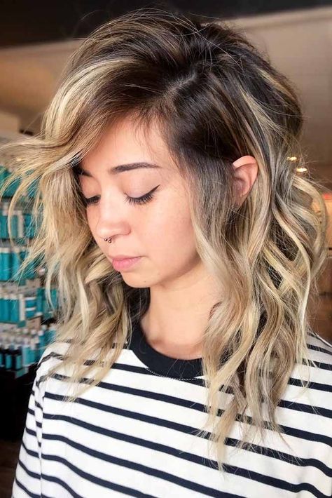 Sandy Blonde Balayage, Bob Pendek, Blonde Ombre Hair, Balayage Haircolor, Chestnut Hair, Long Shag Haircut, Sandy Blonde, Short Hair Balayage, Short Wavy Hair