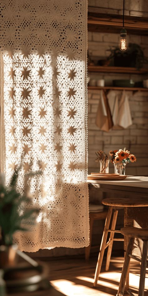 Vintage Filet Crochet Cafe Curtain With Stars Pattern Diy Crochet Curtains, Vintage Filet Crochet, Crochet Cafe, Valance Patterns, Crochet Curtain Pattern, Lace Window, Cafe Curtain, Easy Patterns, Vintage Shawls