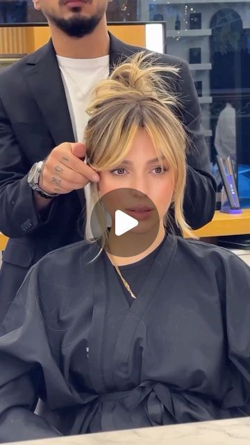 Makeup on Instagram: "Butterfly Cut 🤌🏼 @emrahdemircii" Bob Butterfly Cut, Butterfly Lob Haircut, Styling Butterfly Haircut, Butterfly Haircut Blonde, Butterflycut Haircut, Blonde Butterfly Cut, Butterfly Bob Haircut, Blonde Lobs, Corte Butterfly