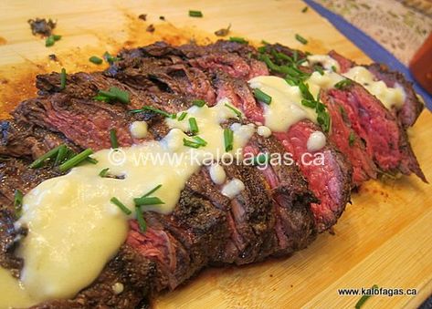 Cheese Sauce For Steak, Steak Toppings, Feta Sauce, Marinade Flank Steak, Steak Sauce Recipes, Steak With Blue Cheese, Baked Steak, Flank Steak Recipes, Healthy Entrees