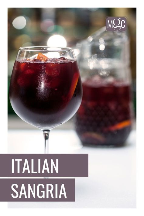 Italian Sangria Recipes, Limoncello Sangria, Italian Sangria, Easy To Make Cocktails, Chanel Birthday, Alcohol Beverages, Italian Dinner Party, Liquor Recipes, Orange Syrup