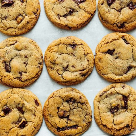 Here's How To Make BuzzFeed's Best Chocolate Chip Cookies. Tested against several variations. Best Chocolate Chip Cookies Recipe, Best Chocolate Chip Cookies, Homemade Chocolate Chip Cookies, Best Chocolate Chip, Perfect Chocolate Chip Cookies, Buzz Feed, Choco Chips, Chewy Chocolate Chip Cookies, Best Chocolate Chip Cookie