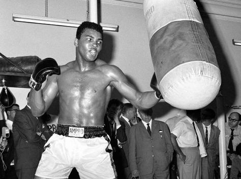 Muhammad Ali Training, محمد علي, Mohamed Ali, Heavyweight Boxing, Muhammed Ali, Mohammed Ali, Famous Photos, National Photography, John Legend