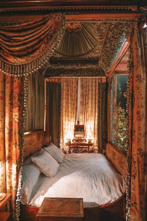 Hippie House, Bohemian House, Vintage Bedroom, Bohol, Bohemian Bedroom, Trendy Bedroom, Style At Home, Boho Bedroom, Dream Bedroom