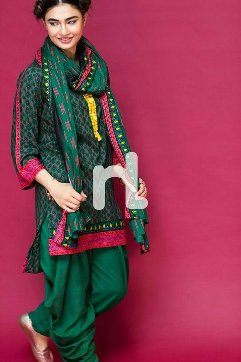 New Fashion Saree, Women Trousers Design, Nishat Linen, Cutie Cat, Black Lehenga, Hania Amir, Kid Clothing, Linen Shirts Women, Pakistani Dresses Casual