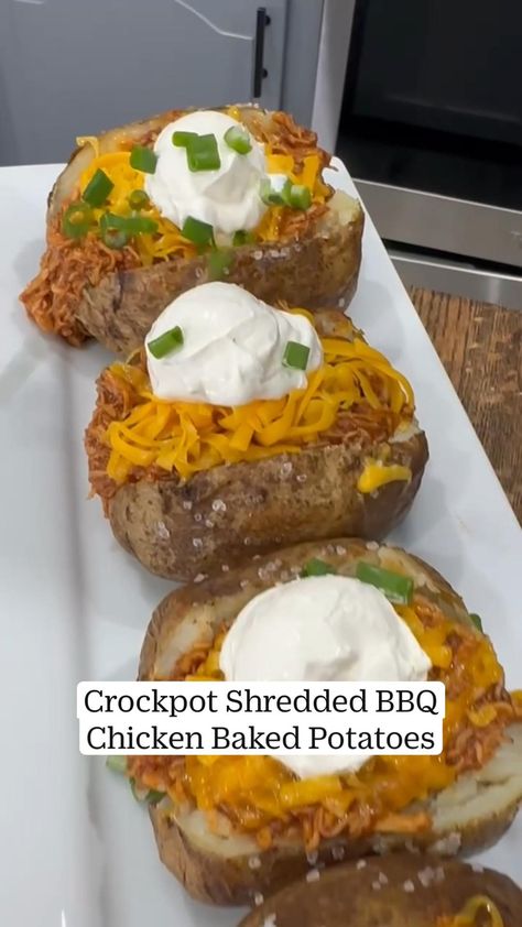 Crockpot Recipe Chicken, Crockpot Shredded Bbq Chicken, Potatoes Crockpot, Cooking In The Midwest, Chicken Dishes For Dinner, Shredded Bbq Chicken, Chicken Baked, Baked Bbq Chicken, Baked Potatoes