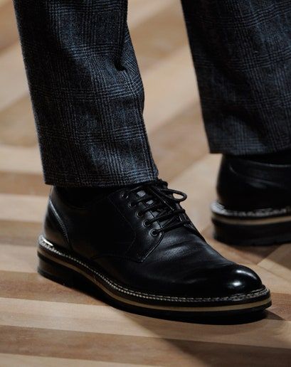 Pantofel Shoes, Minimalistic Shoes, Boots Men Outfit, Dad Fashion, Italian Leather Shoes, Minimalist Shoes, Black Dress Shoes, Mens Designer Shoes, Wide Shoes