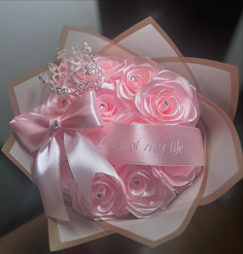 Love of my life 💕 Small & cute 🫶🏼🫶🏼 12-count baby pink roses with rhinestones & crown 👑 - - - #roses #reels #rosas #florist #rosaseternas #eternalroses #explore #bouquet #viral #fyp #ramobuchon #smallbusiness #explorepage Small Eternal Rose Bouquet, Eternal Roses Bouquet, Small Rose Bouquet, Quince Bouquet, Ribbon Rose Bouquets, Eternal Roses, Eternal Rose, Pink Rose Bouquet, Flower Bouquet Diy