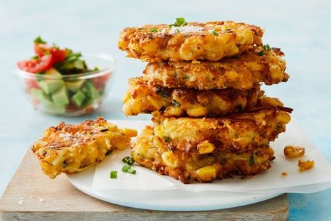 Vegetarian Fritters, Sweetcorn Fritters, Savoury Slice, Crispy Corn, Vegetable Pie, Corn Fritters, Fritter Recipes, Family Dinner Recipes, Easy Vegetarian