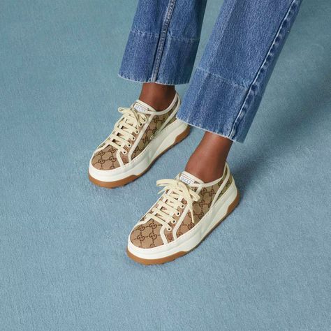 Shop the Women's GG sneaker in beige at GUCCI.COM. Enjoy Free Shipping and Complimentary Gift Wrapping. Gucci Sneakers Outfit, Gucci Outfit, Gucci Shoes Sneakers, Sneaker Outfits Women, Flatform Sneakers, Tennis Shoes Outfit, Gucci Sneakers, Tennis Sneakers, Sneakers Outfit